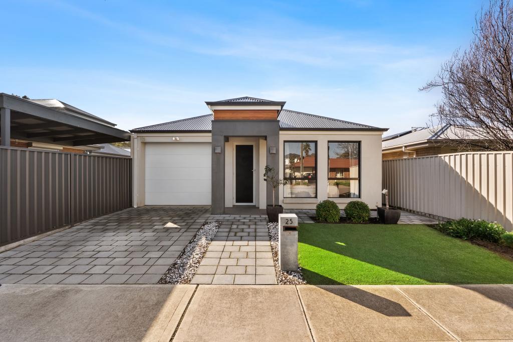 25 Edwards Ave, Park Holme, SA 5043