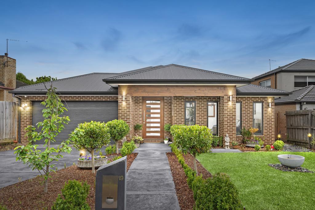 19 Lee Ann St, Blackburn South, VIC 3130