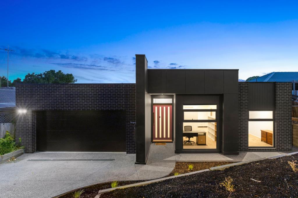 65 Oberon Dr, Belmont, VIC 3216