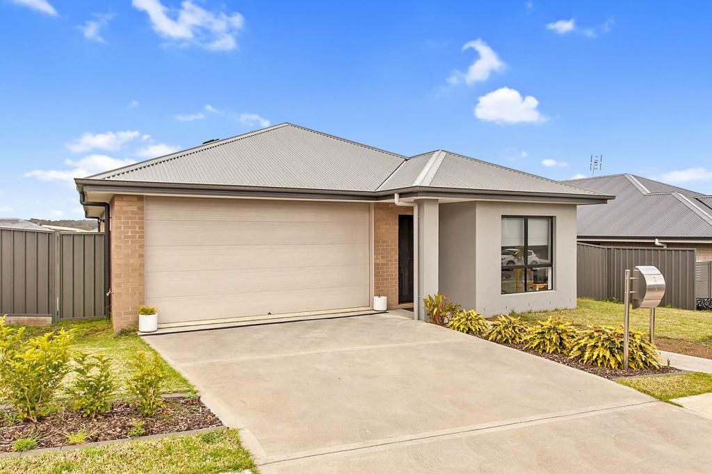 3 Troon Ave, Heddon Greta, NSW 2321