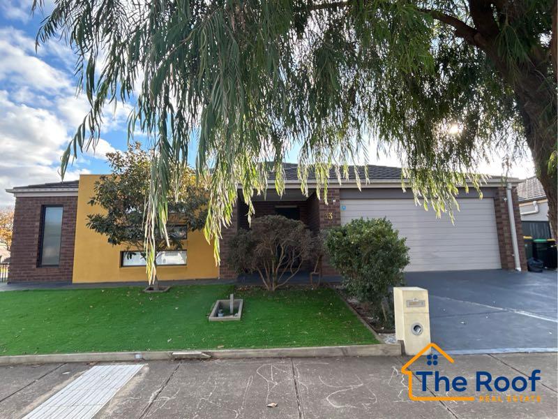 33 NIGHTHAWK RD, TARNEIT, VIC 3029