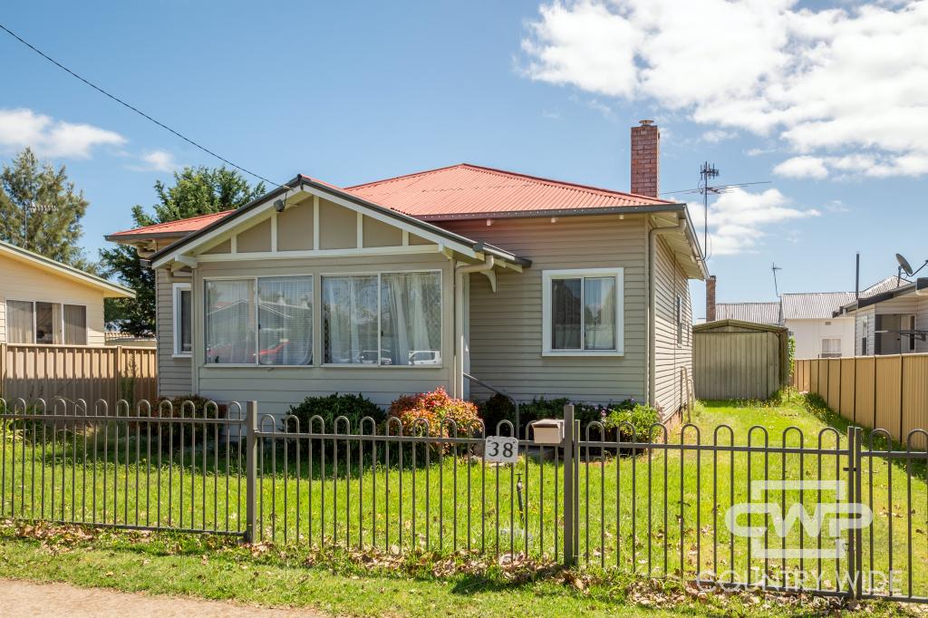 38 Edward St, Glen Innes, NSW 2370