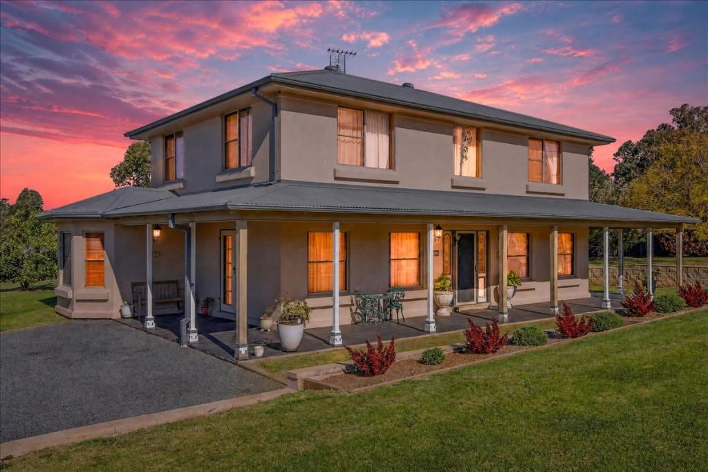 780 Montpelier Dr, The Oaks, NSW 2570