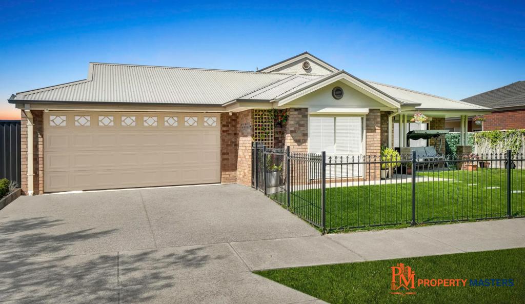 5 BRADLEY GR, TARNEIT, VIC 3029