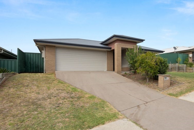 77 Henry Dangar Dr, Muswellbrook, NSW 2333