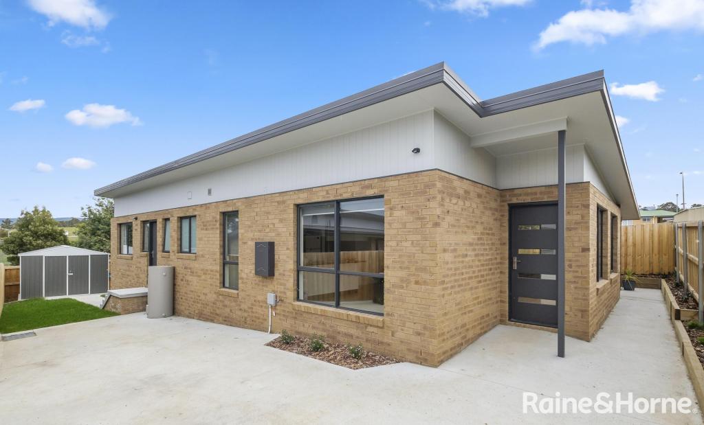 2/47 Kingsgate Cir, Huntingfield, TAS 7055