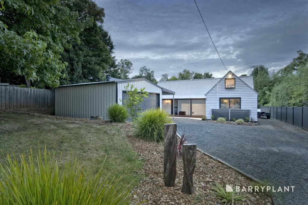 4 Seaview Rd, Cockatoo, VIC 3781