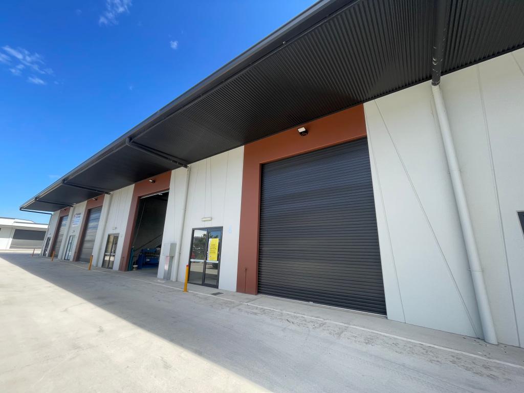 4/11 Alta Rd, Caboolture, QLD 4510