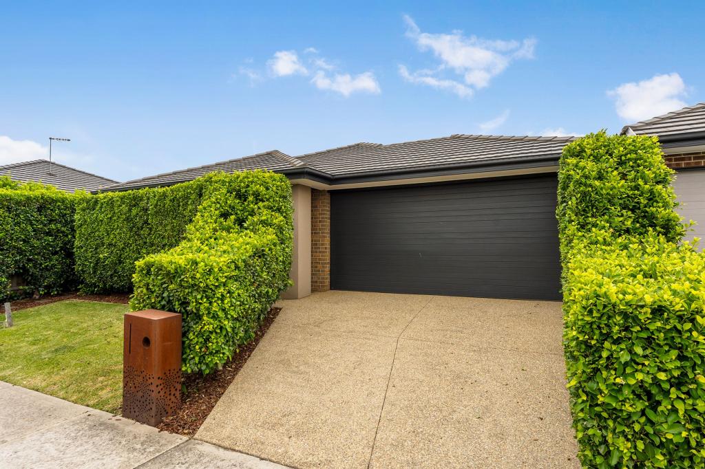 77 PAINTED HILLS RD, DOREEN, VIC 3754