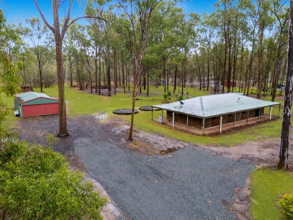 17 LEWIS CT, LOCKYER WATERS, QLD 4311