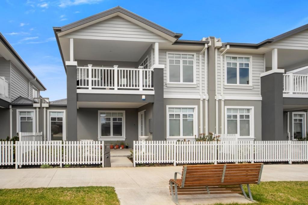 9 Peatland Walk, Werribee, VIC 3030
