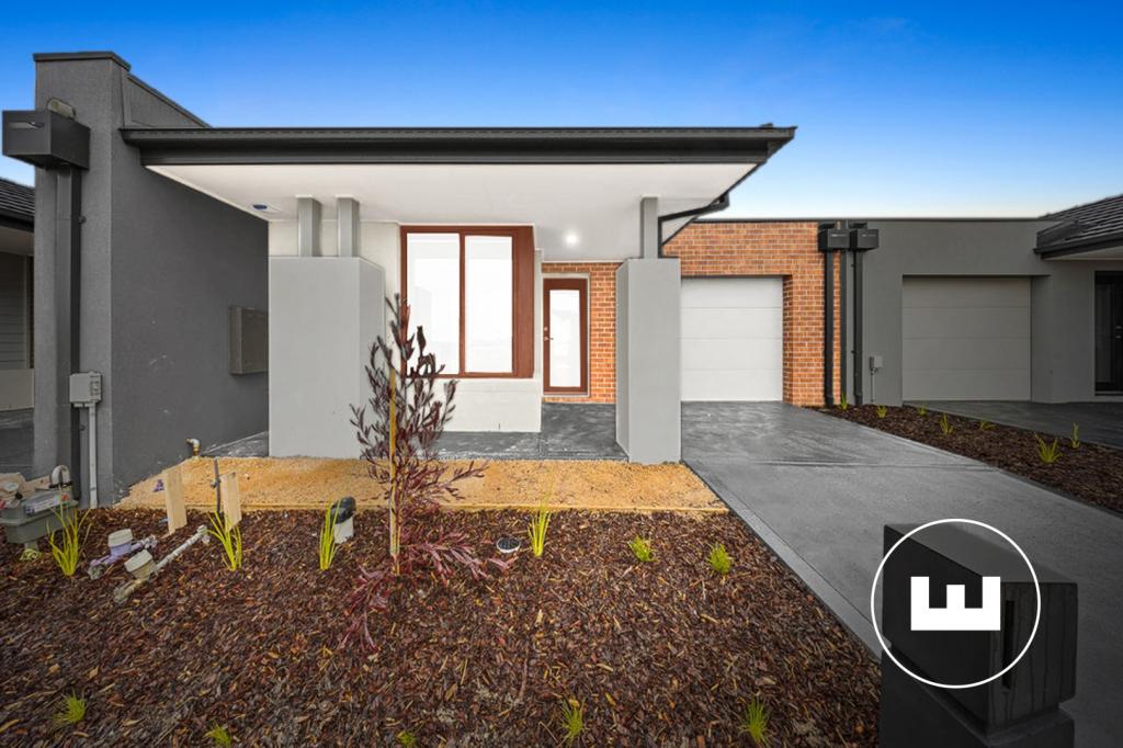 3 STAKES ST, CRANBOURNE EAST, VIC 3977