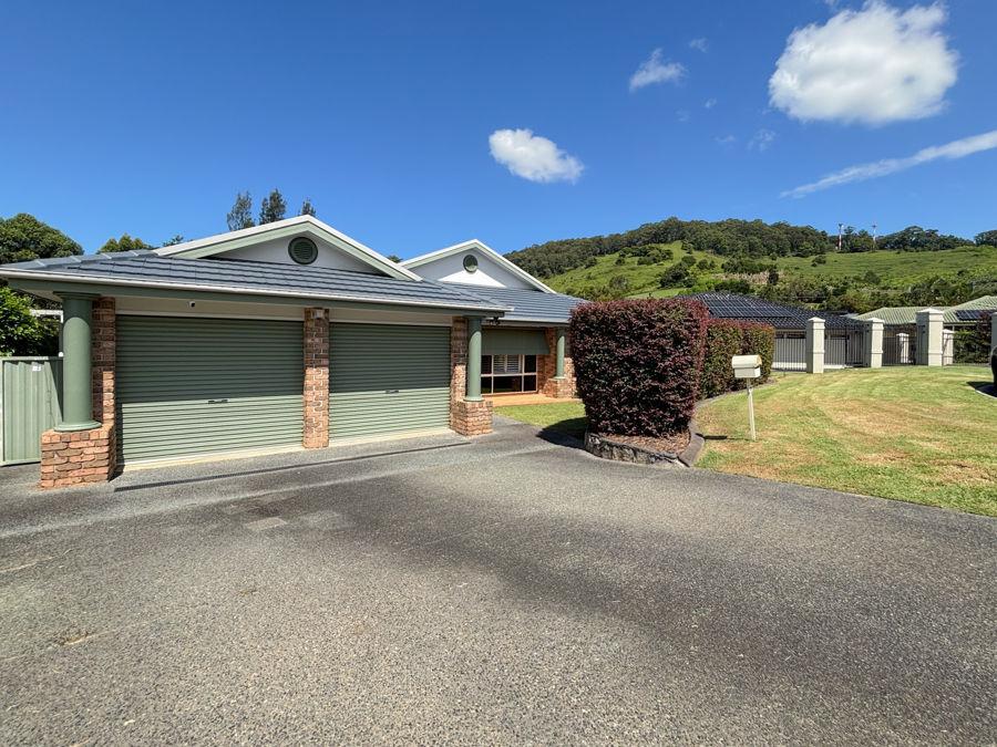 13 WISTERIA CL, COFFS HARBOUR, NSW 2450