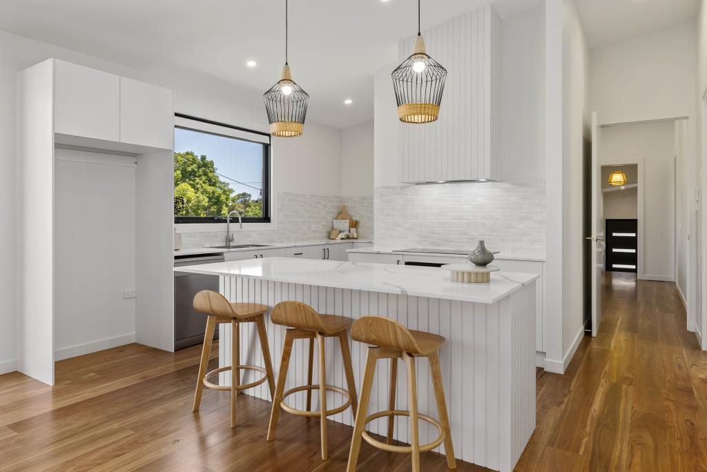 10 Grandview Ave, Rye, VIC 3941