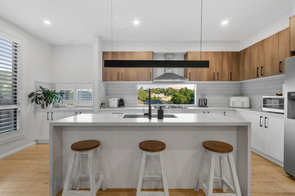 8 Anne St, Berwick, VIC 3806