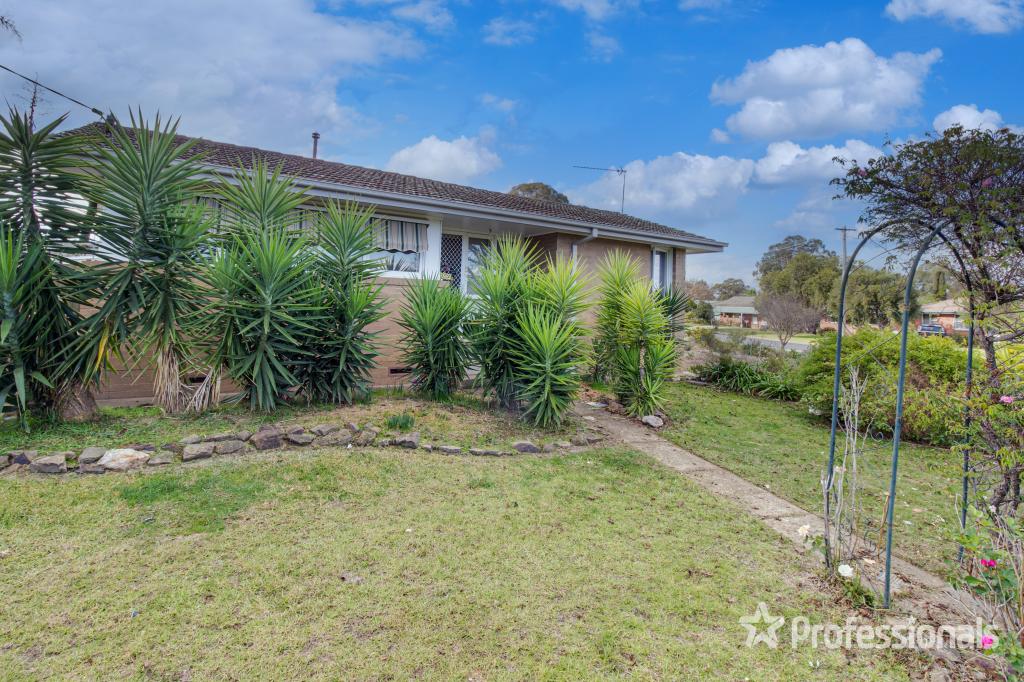 34 Chifley Cres, Kooringal, NSW 2650