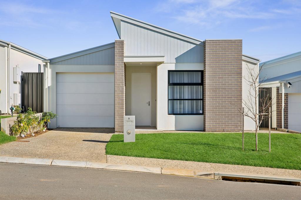 5 Forsyth Cl, Woodforde, SA 5072