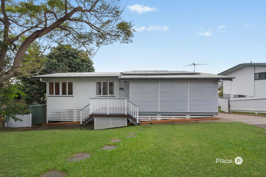 77 Mingera St, Mansfield, QLD 4122