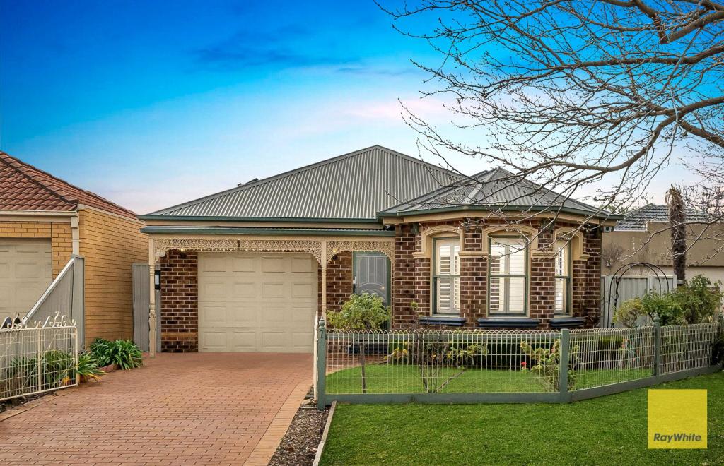 7 Blenheim Way, Caroline Springs, VIC 3023