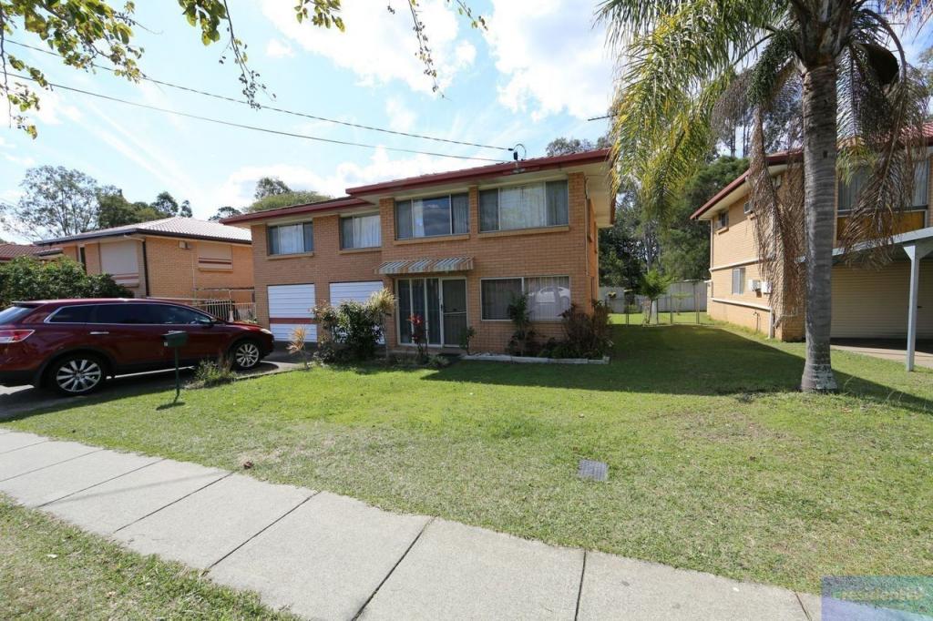 302 Broadwater Rd, Mansfield, QLD 4122