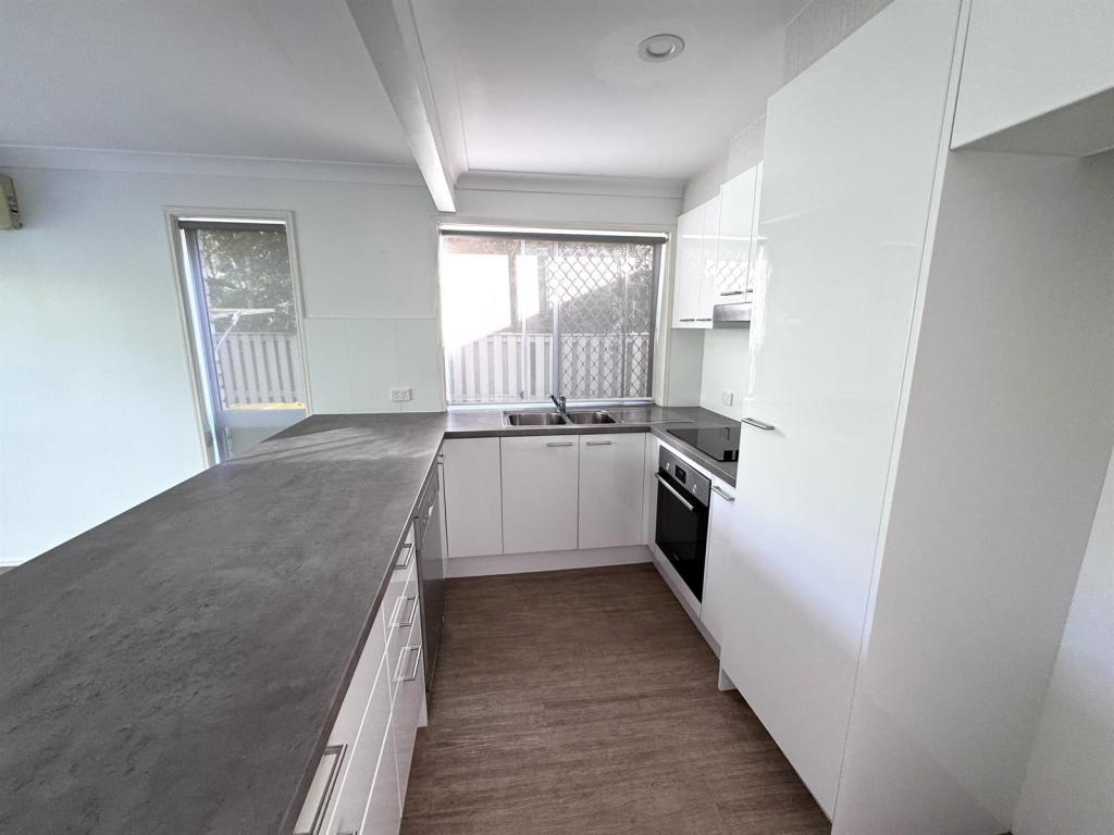 6/9-15 HARRIER DR, BURLEIGH WATERS, QLD 4220