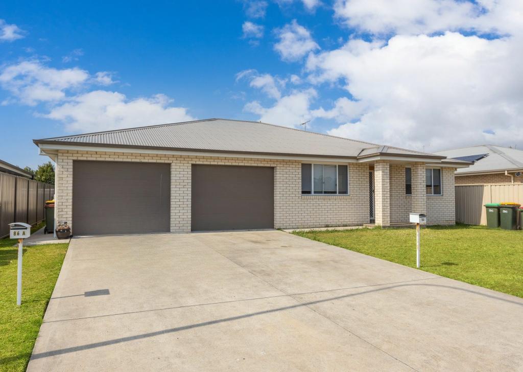 86 & 86a Forest Lane, Old Bar, NSW 2430