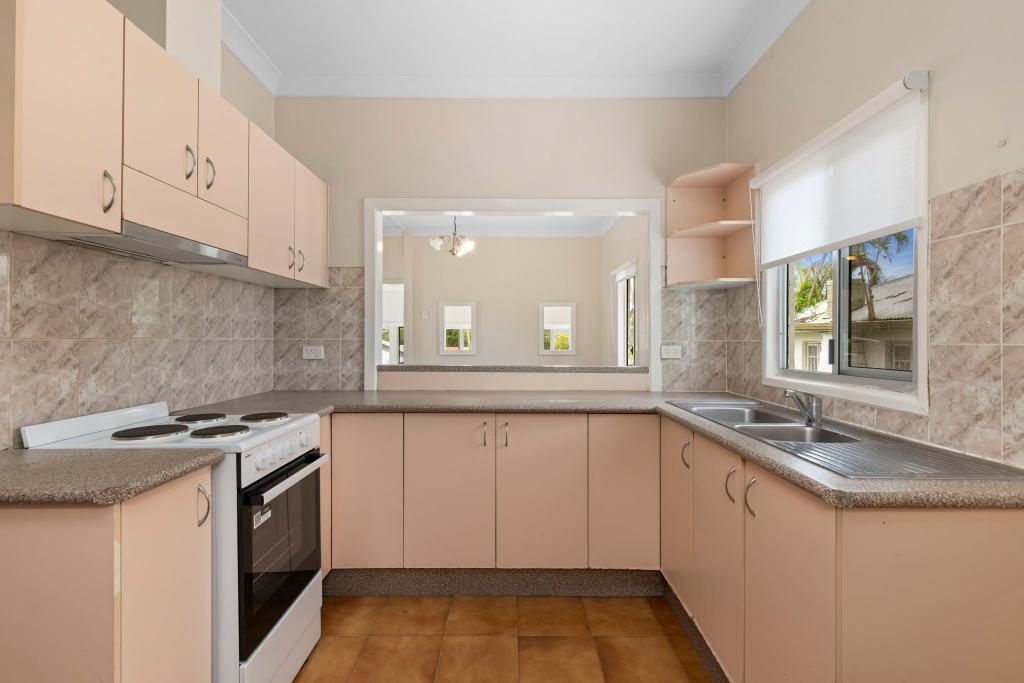 127 GALLIPOLI RD, CARINA HEIGHTS, QLD 4152