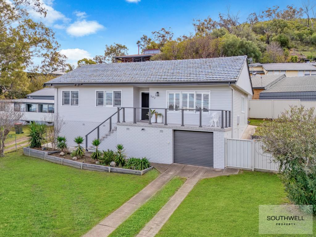 242 Johnston St, Tamworth, NSW 2340