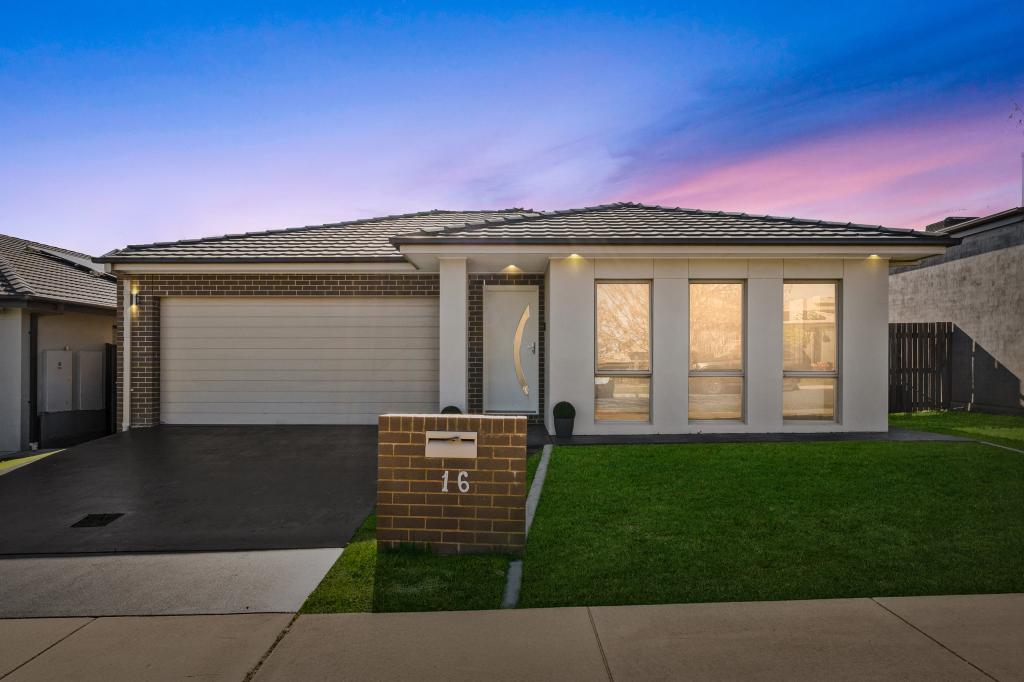 16 STARCEVICH CRES, JACKA, ACT 2914