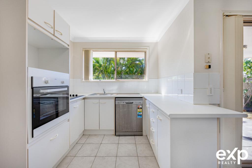 56/33 Edmund Rice Dr, Southport, QLD 4215