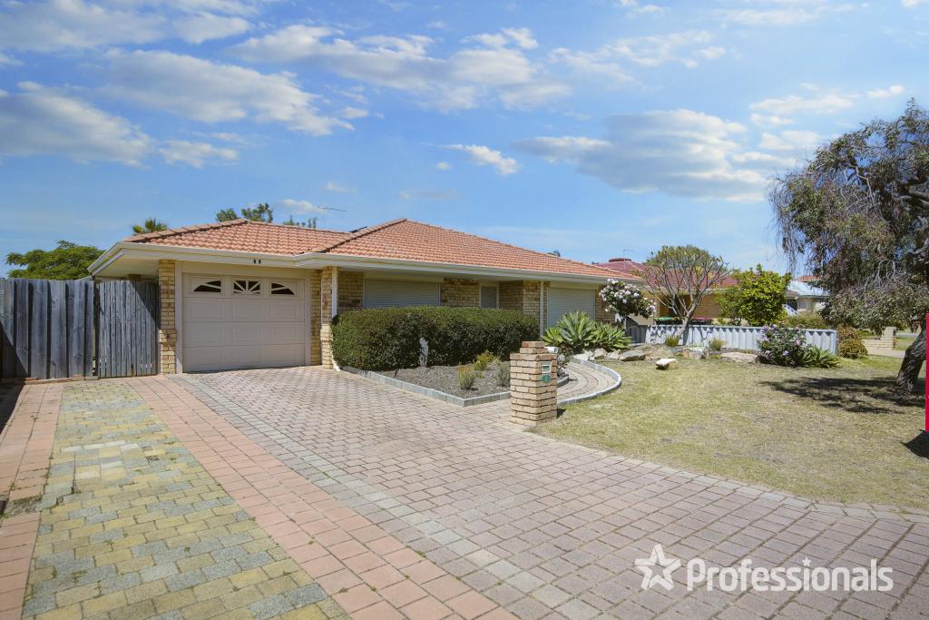 4 BLOODWOOD DR, MARANGAROO, WA 6064