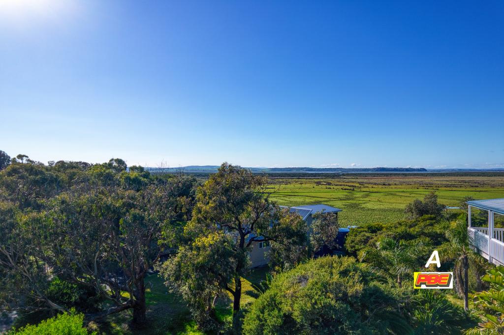 40 St Ives Cres, Venus Bay, VIC 3956