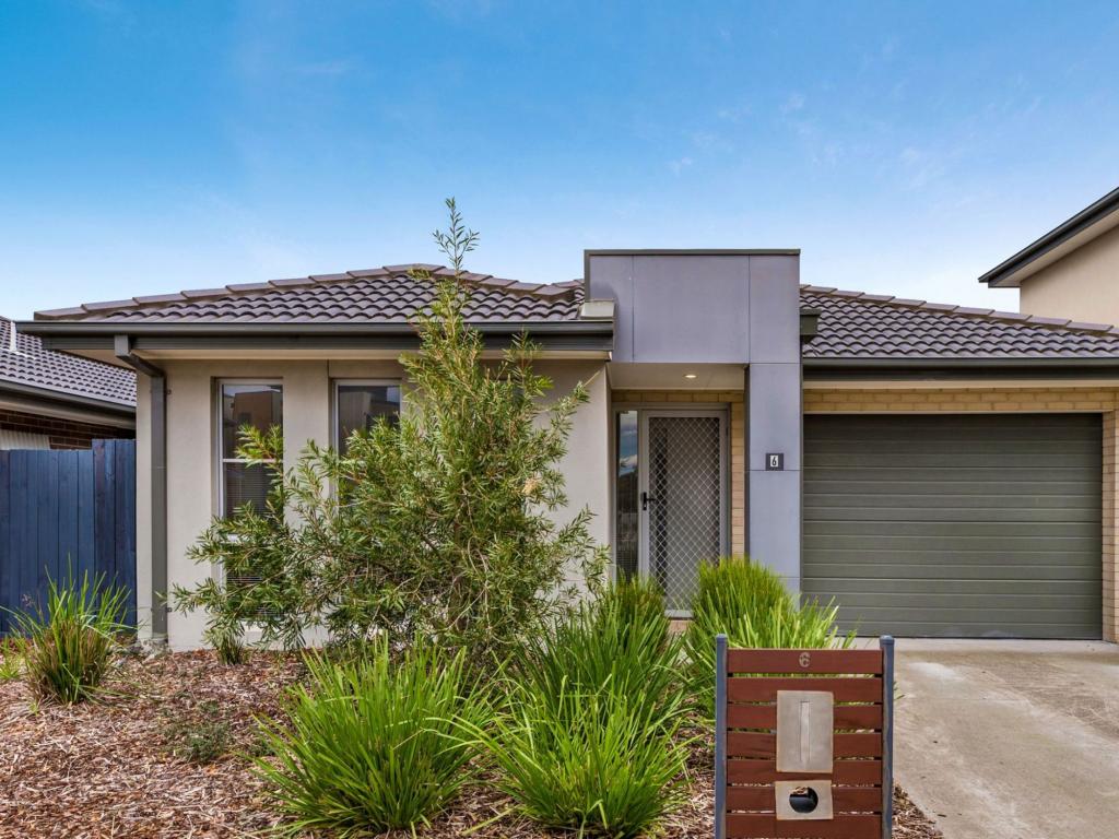 6 Botany Dr, Carrum Downs, VIC 3201