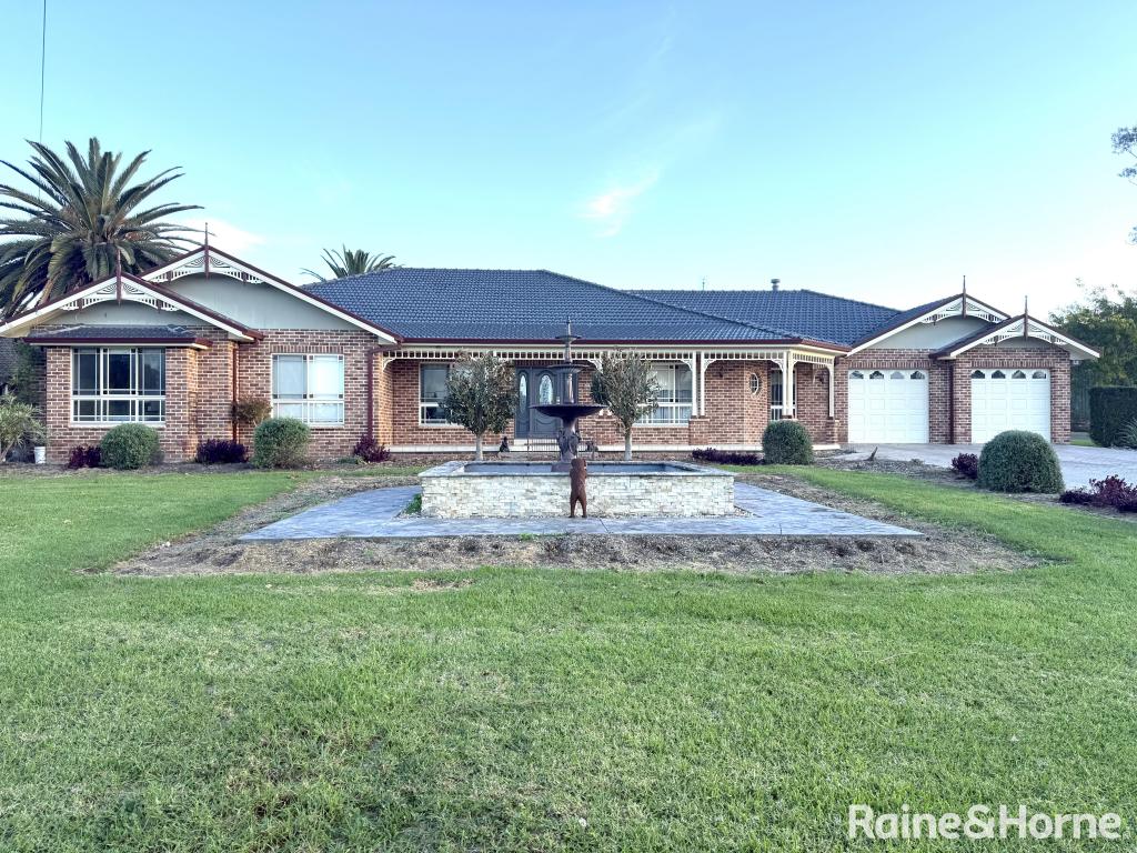 130 Clementson Dr, Rossmore, NSW 2557