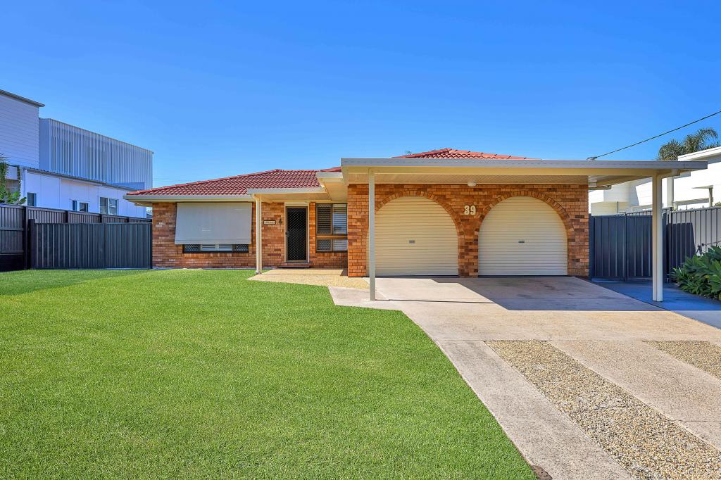 39 Oomoo St, Buddina, QLD 4575