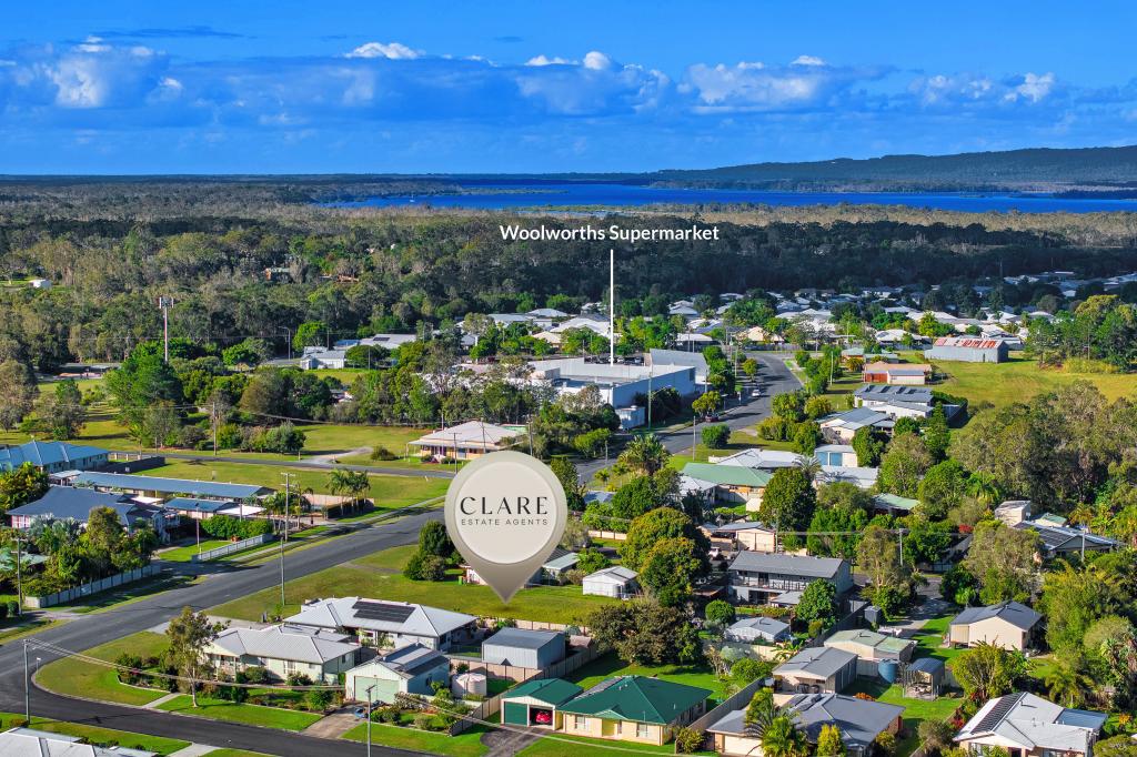 23 NAUTILUS DR, COOLOOLA COVE, QLD 4580