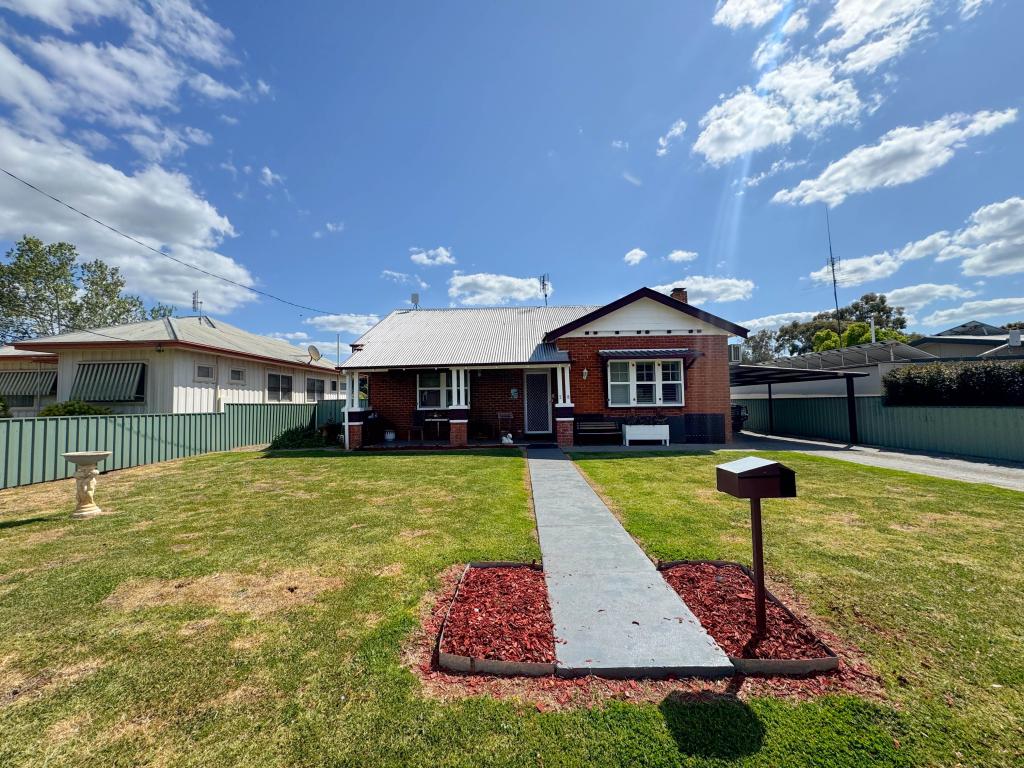 28 Maxwell St, Ariah Park, NSW 2665