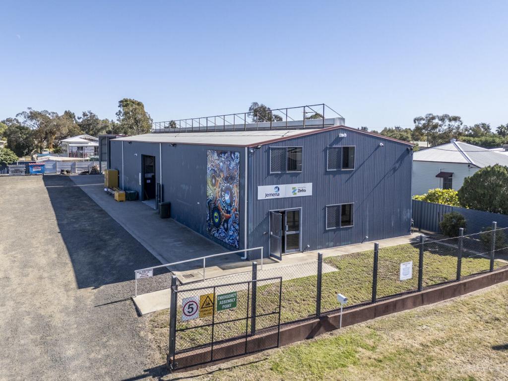 71 Feather St, Roma, QLD 4455