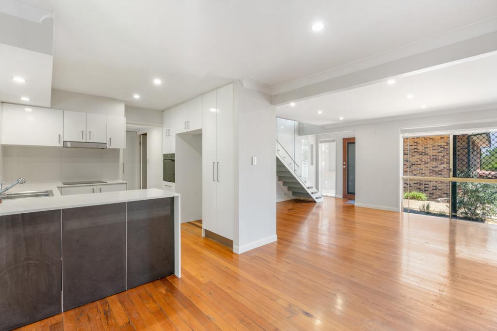 4/101-103 Whiting St, Labrador, QLD 4215