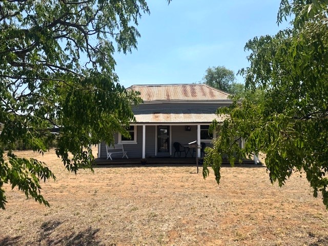 14 Burnes St, Mathoura, NSW 2710