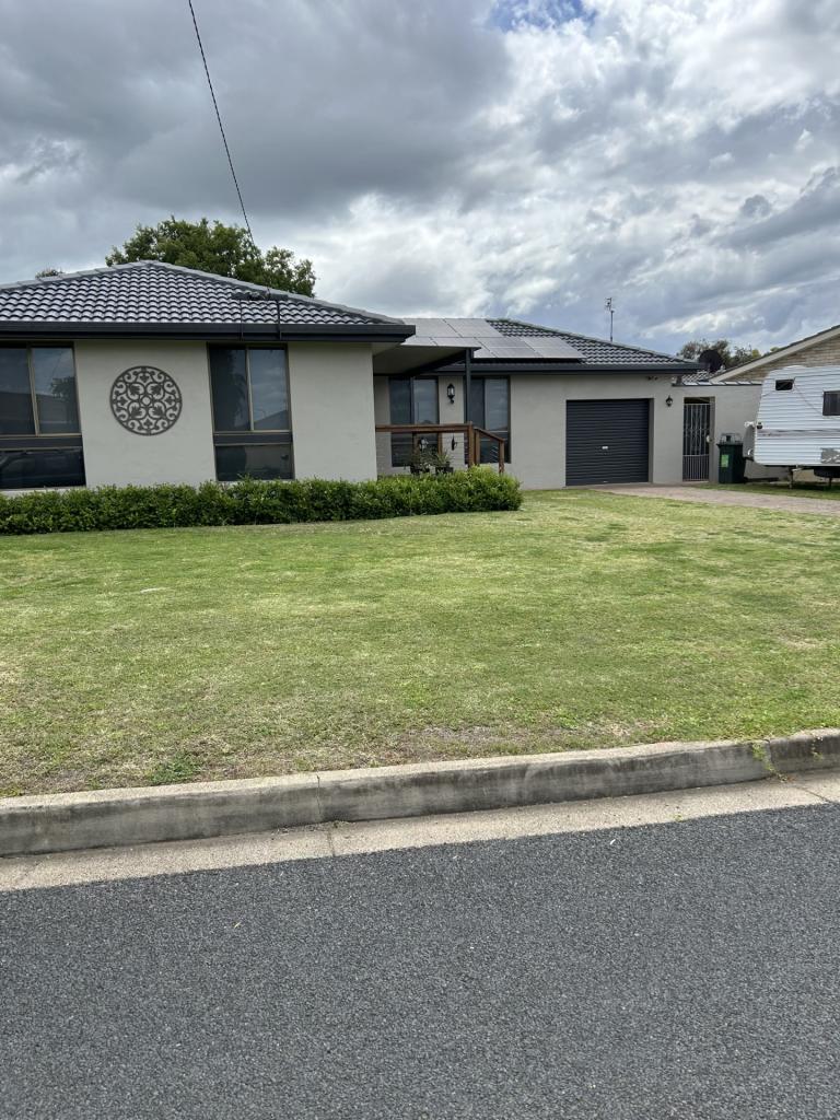10 Allawah St, Hillvue, NSW 2340