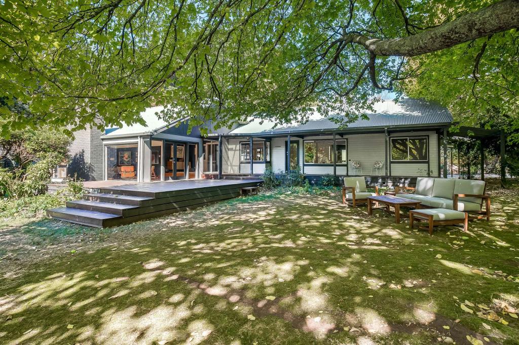6 Hill St, Ferny Creek, VIC 3786
