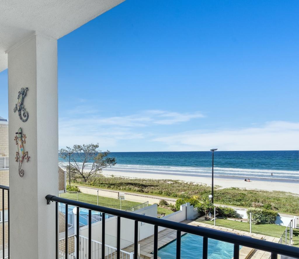 4/353 Golden Four Dr, Tugun, QLD 4224