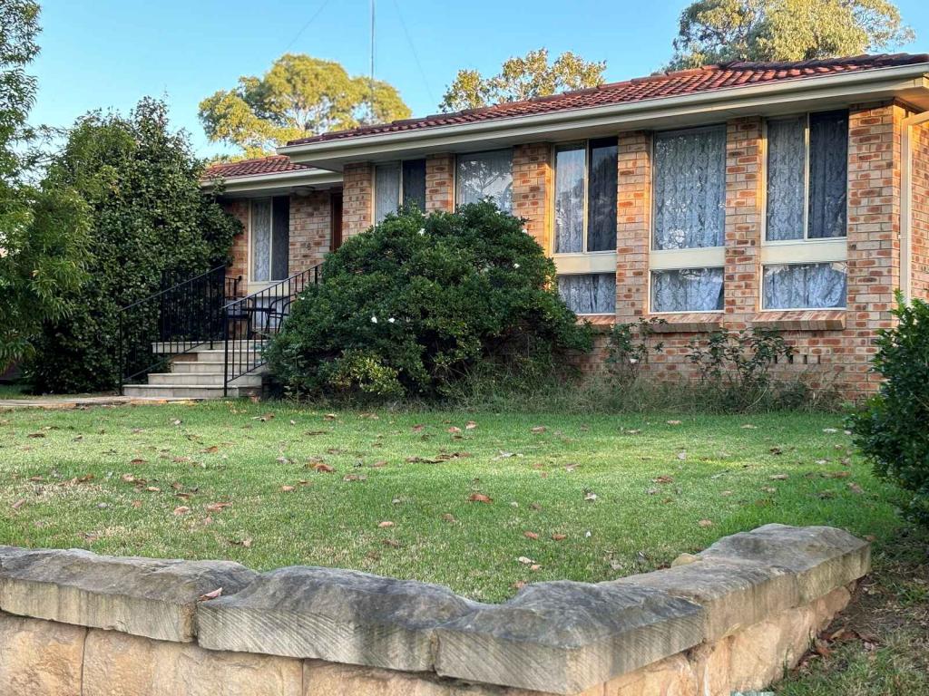 6 Ravenhill St, Kings Langley, NSW 2147