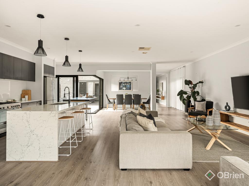 57 Lats Ave, Carrum Downs, VIC 3201