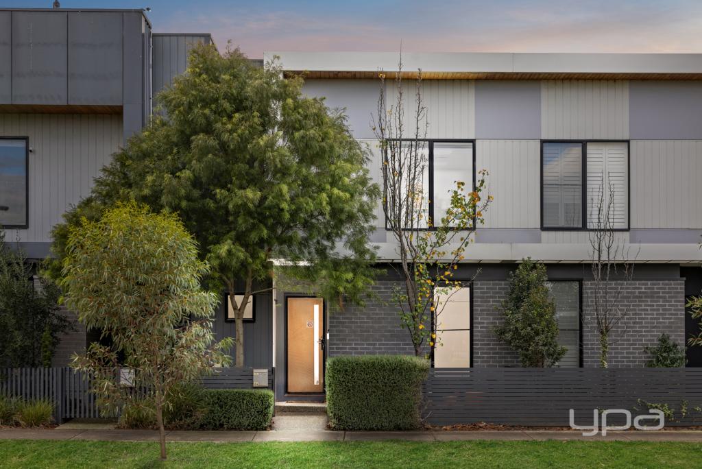 64 UMBRELLA WAY, POINT COOK, VIC 3030