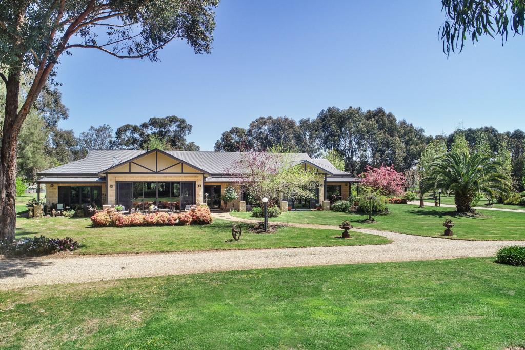 160 Ogilvies Rd, Mansfield, VIC 3722