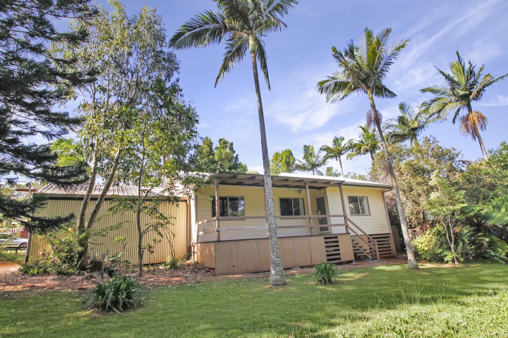 8 Patterson St, Russell Island, QLD 4184