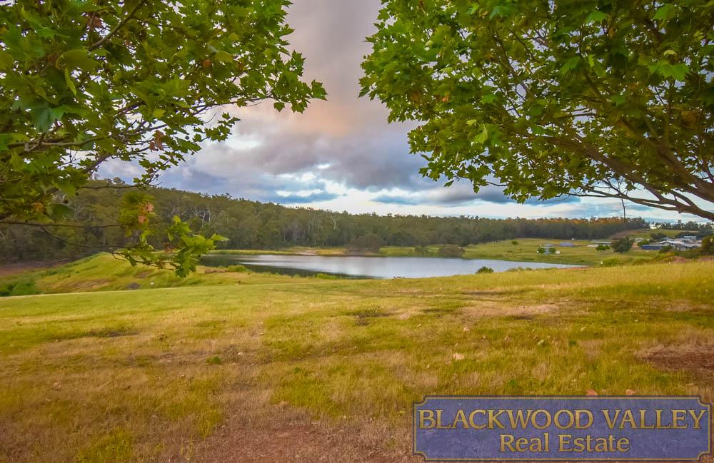 12 Carnegie Cl, Bridgetown, WA 6255