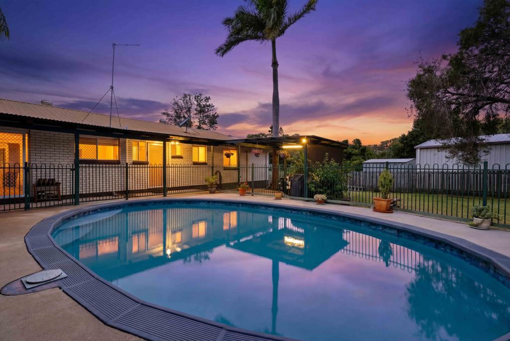 3 SOUTHERDEN ST, TORQUAY, QLD 4655